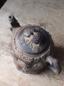 八仙紫砂壶一个，全品如图。尺寸见图1