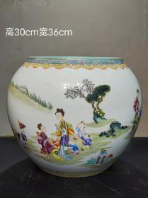 美品·民仿款识“大清乾隆年制”精工细作满工粉彩通景人物故事纹卷缸。