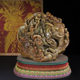 旧藏寿山石雕罗汉戏象印章摆件，印章净长29厘米宽17厘米高25厘米，净重15400克