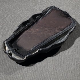 .端砚，随形，雕刻树叶。