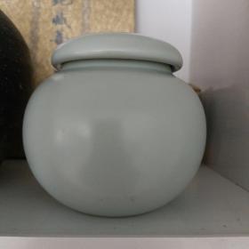 茶叶罐子
瓷器  精美茶叶罐

茶叶罐子