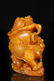 旧藏寿山石田黄石麒麟摆件重量672克