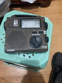 德生GR-88手摇发电应急收音机