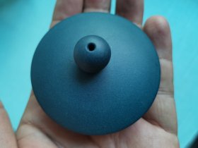 真紫砂老壶盖名家制（内径5.1厘米，外沿5.9厘米）