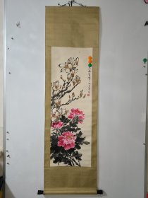 连环画高尔基《童年》作者，中国美术家协会北京分会资深会员，中国国画研究会会员。【冯增春号默公，国画作品一幅97.5x34】原装原裱立轴！保真出售！