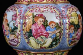 清乾隆年珐琅彩西洋人物纹描金小罐11*12厘米