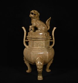 哥窑大宋御哥款狮子盖熏炉，高40×21厘米