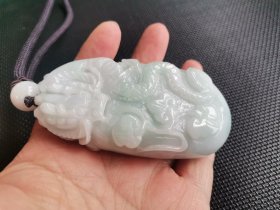 早期冰种螭龙玉雕手把件（品相完好）
