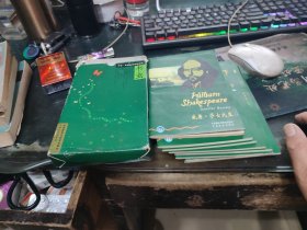 书虫·牛津英汉对照读物第二级600生词量适合初一学生 一盒内有八本书