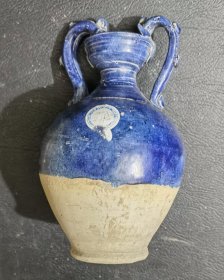 《双耳龙头蓝釉壶》（地库铁柜）