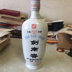 剑南春空酒瓶 带寿星图案