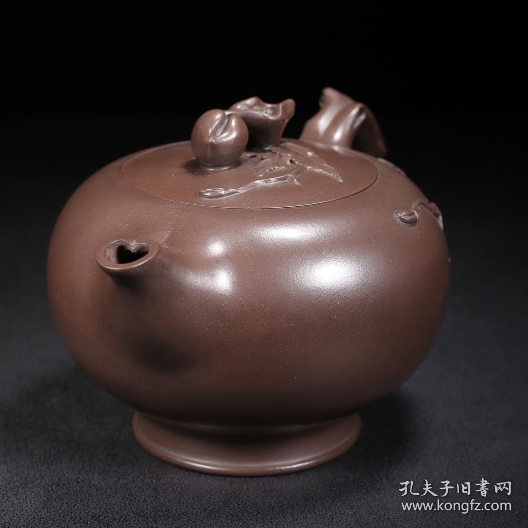 品名：寿桃。底款：朱可心