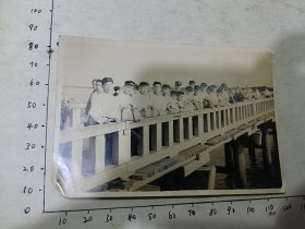 少见清代公派留学生出发前合影一张
