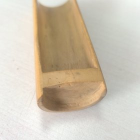 茶道具:日本实木茶道具,一木挖茶则,茶道必备工具,像是日本黑柿木,具体什么木购者自鉴,手工制作,竹子形状,非常细腻光滑。