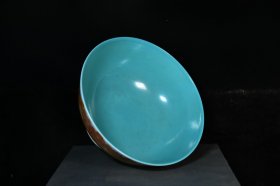 旧藏乾隆年制梵红釉山水人物转心碗,—