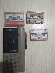 正版索尼，迷你，袖珍录音机，附带三个专用磁带