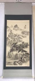 刘明 画136精品绢本山水立轴,《松山幽景》画芯48×90厘米,绢本绫裱，树枝轴头,手绘精品放心收藏！