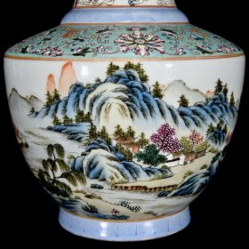 清乾隆粉彩山水亭台楼阁纹双耳瓶，25.5×17厘米