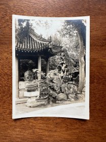 历史地理学家赵泉澄（1900-1979）旧藏老照片25张（其中有2张一样）尺寸大小都差不多：11X8CM，背面多写有说明文字，有落款，1932年