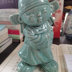 韩国小男孩酒瓶一个，完整漂亮