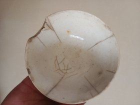 民国残碗残杯 一起价格,团鹤纹杯冲线口沿磕碰 胶东出品款碗冲线口沿磕残