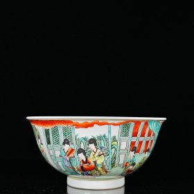 粉彩人物纹碗