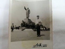 黑白照片(沈阳红旗广场毛主席塑像）等六张照片合售
