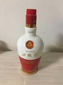 五粮液1618酒瓶