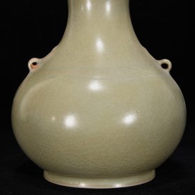 回流宋汝窑大肚瓶,高17厘米,直径14厘米