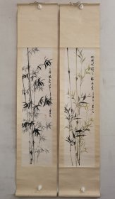 雷正凡。臺灣當(dāng)代著名畫家，畫心尺寸91x24x2，八一年臺灣原裝原裱立軸兩條屏，生于1933年,國畫家,衡東人。1949年到臺灣,后遷居香港。他先后在臺灣開設(shè)“衡山畫廊”、“國畫世界”,在香港開設(shè)“雷正凡國畫創(chuàng)作展覽館”該作品保真，品相如圖自然舊完好，臺灣原裝舊裱立軸作品