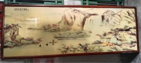 亚克力镶嵌工艺美术画一幅，全长约200厘米x宽75厘米，重约40斤。