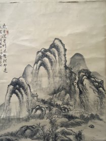 查源，字清渠，清代浙江海宁州人。工诗文，善山水。布墨神逸，丘壑浑然。族兄查有筠，嘉庆13年进士。详《海宁历史名人》。
老裱，总尺寸253X90，画心尺寸134+67.5