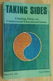 英文原版书 Clashing Views on Controversial Educational Issues  James W. Noll (Author)