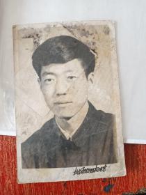 老照片  1960年王乾元于首都留影