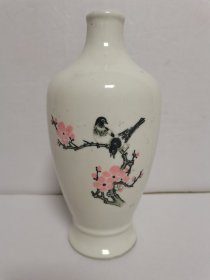 八十年代一斤装桃花小鸟图酒瓶