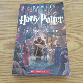 Harry Potter and the Sorcerer's Stone (Harry Potter Series, Book 1)