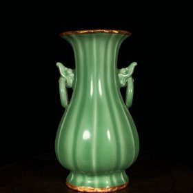 龙泉窑梅子青釉包口双耳花口瓶，高23直径12cm