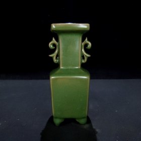宋汝窑“甲申殿”款青绿釉双耳四方瓶 尺寸高19.2CM直径7.8CM