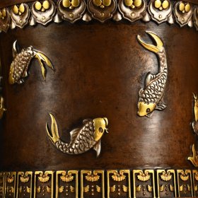 铜鎏金年年有鱼笔筒