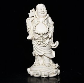 明德化窑何朝宗款弥勒佛一尊，高，46×20厘米