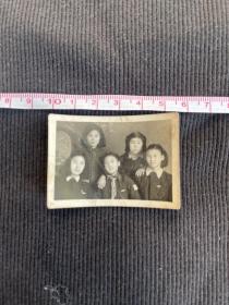 五十年代女学生合影照片