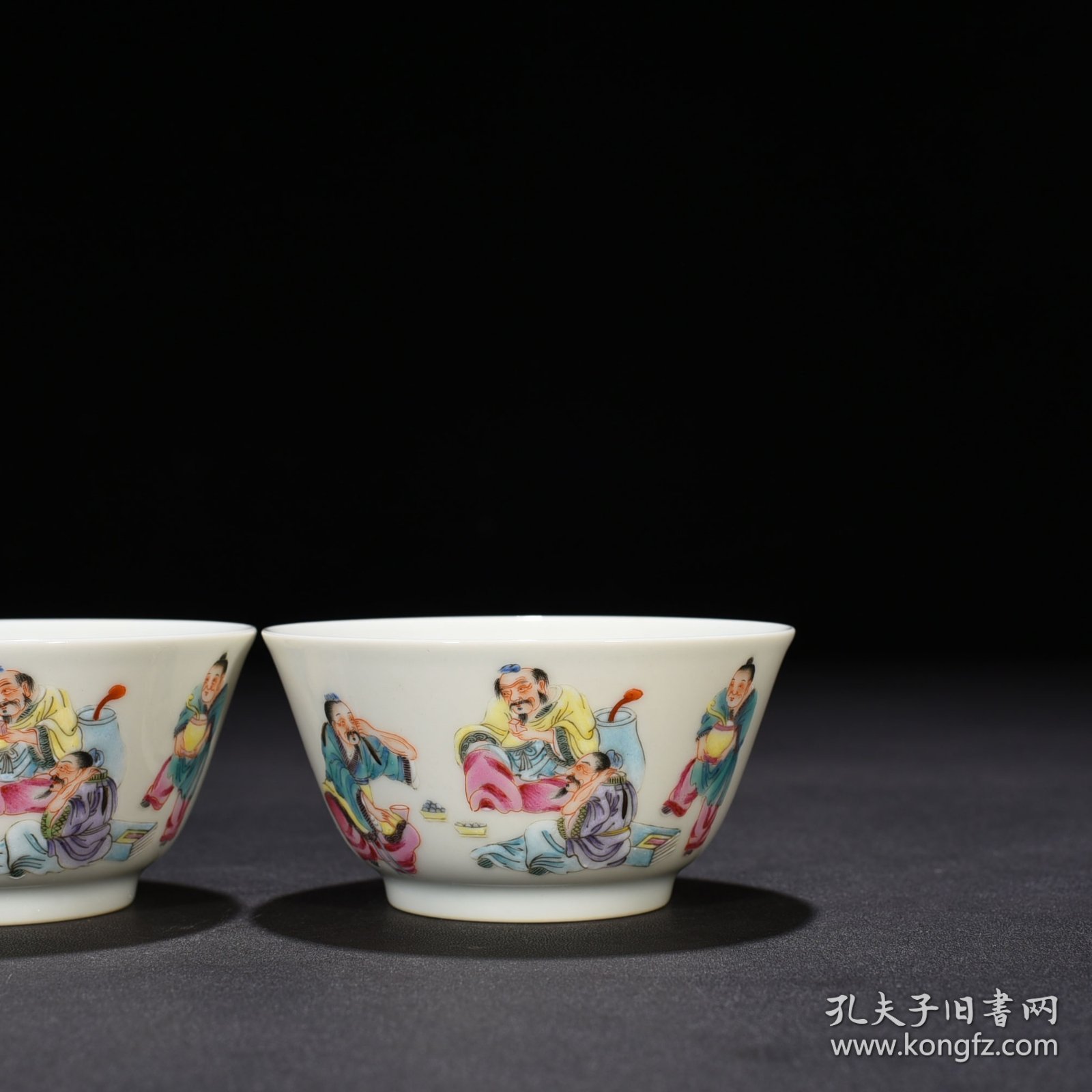 清雍正粉彩高士人物杯 4.5*9厘米