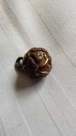 铜鎏金钮扣（花卉）