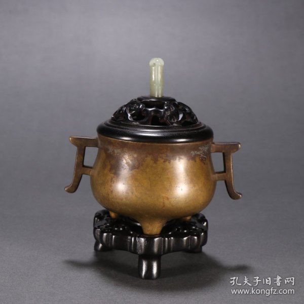 铜胎三足香薰炉