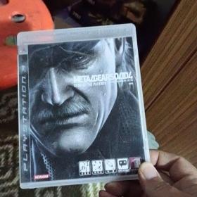 游戏光盘：MetalGearSolid4