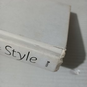 The Sense of Style：The Thinking Person’s Guide to Writing in the 21st Century（英文原版书）缺护封。
