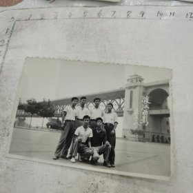 六军人渡江留影/长江大桥（小章）