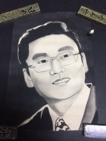 眼镜男素描一幅（品相如图 实拍图自荐）