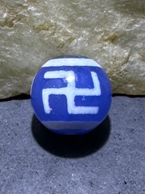 仅此一颗，精美藏传蓝玉髓万字符天珠一颗
