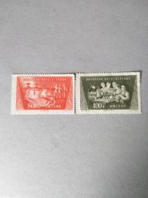 中国邮票=特11《开展技术革新运动，加速社会主义工业化的进程》新邮票（一套两枚）